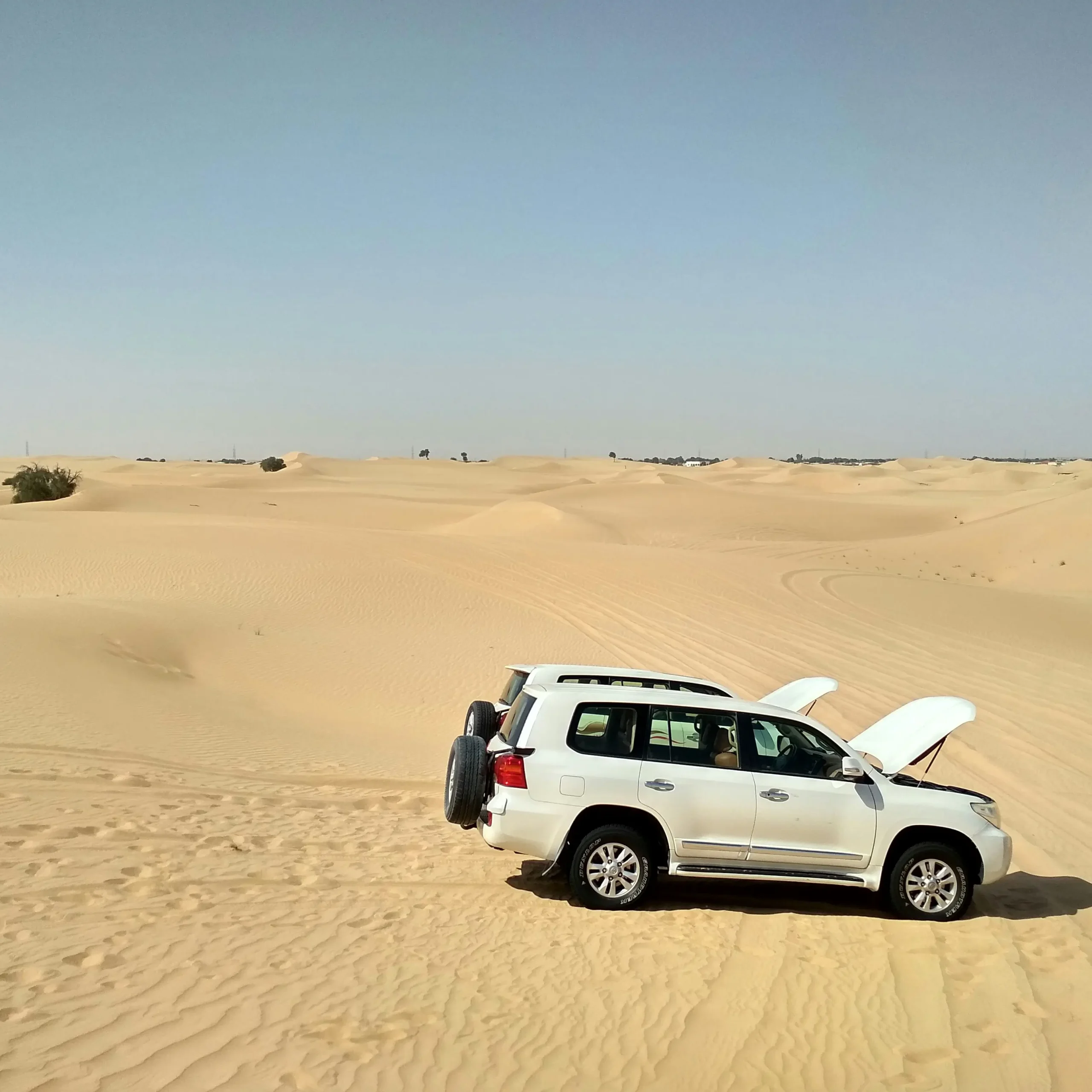 🌅 Day 3: Merzouga ➝ Draa Valley ➝ Ouarzazate ➝ Marrakech