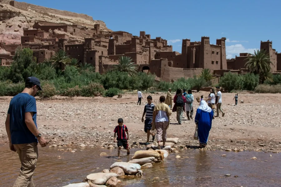 erber guide leading 3 days tour from Fes to Merzouga