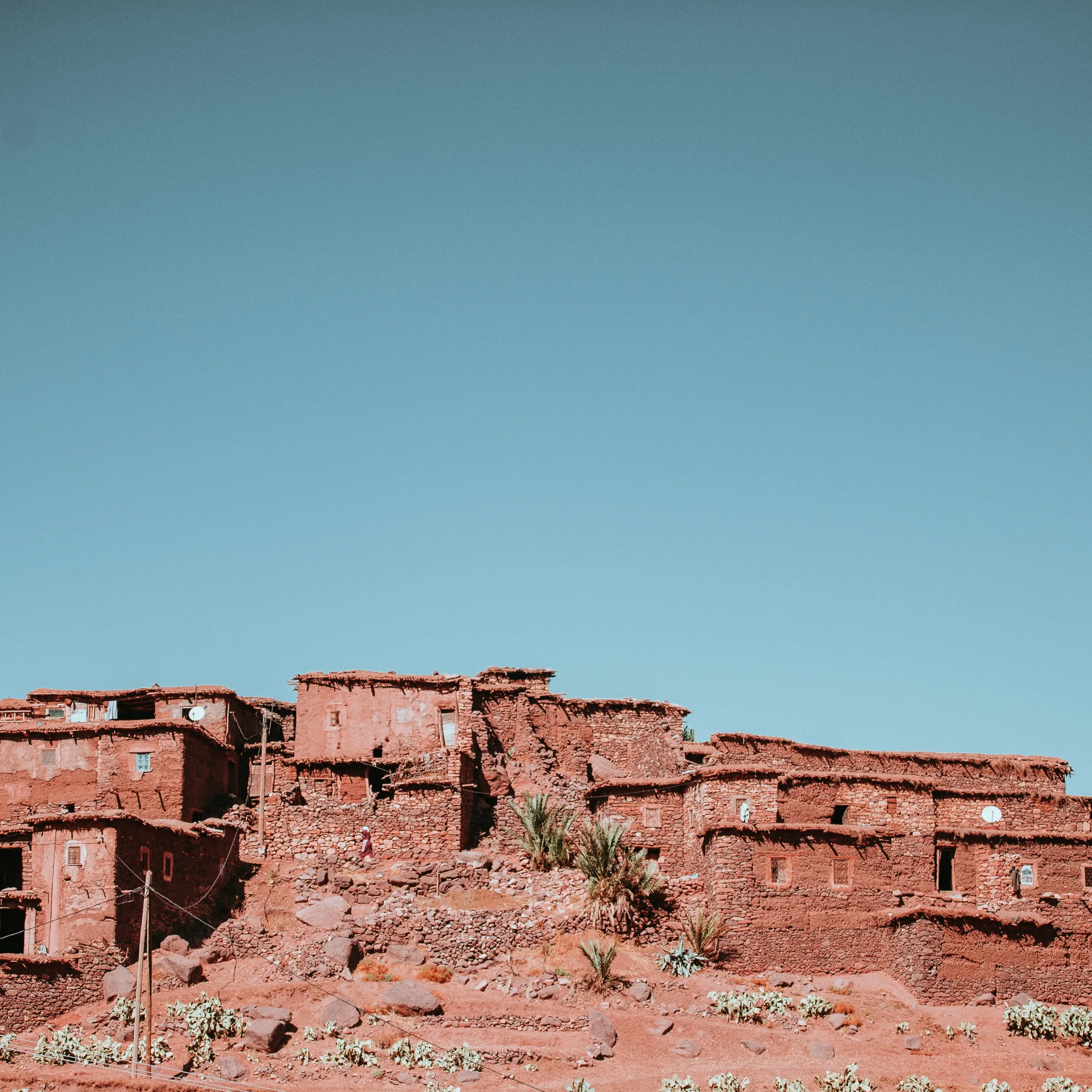 Day 1: Marrakech – Ait Ben Haddou – Ouarzazate – Agdez – Draa Valley – Zagora